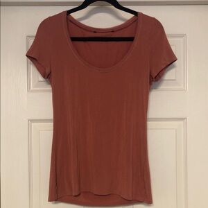 White Black Women’s Rust Scoop Neck ShWomen's Scoop Neck Short Sleeve Top - Rust